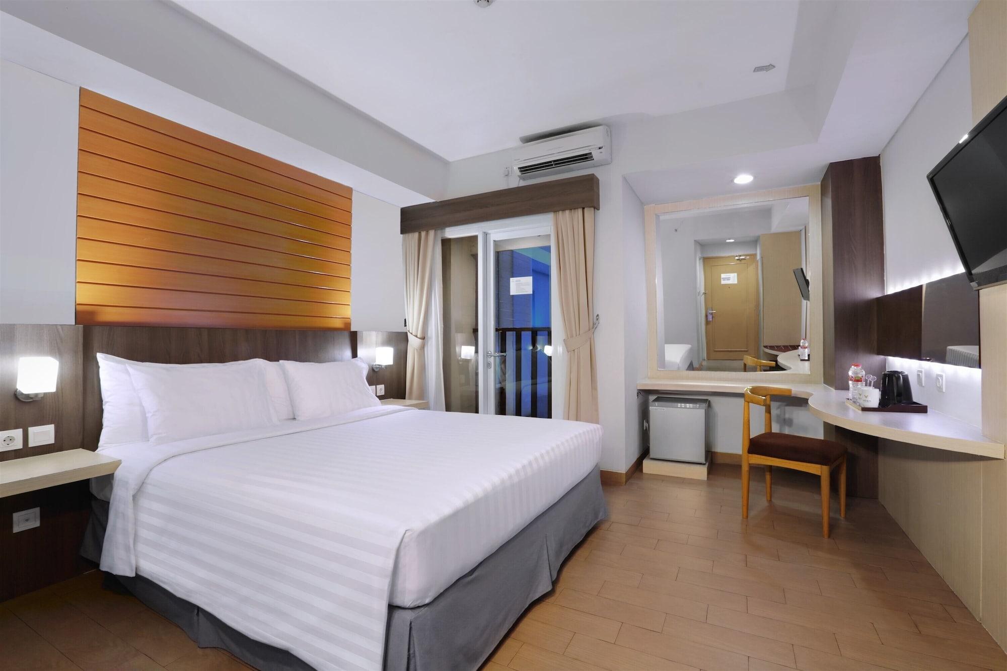 Vega Hotel Gading Serpong Exterior foto
