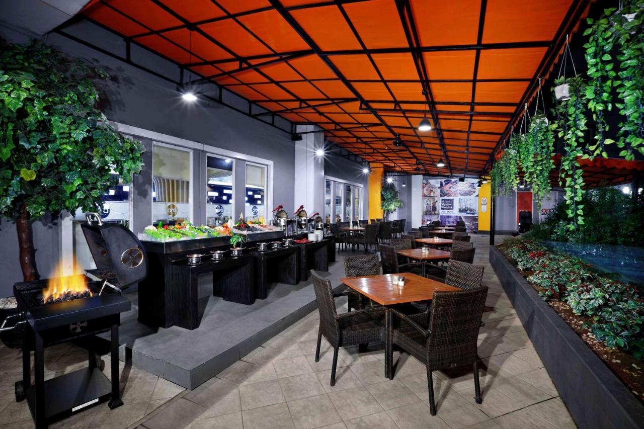 Vega Hotel Gading Serpong Exterior foto
